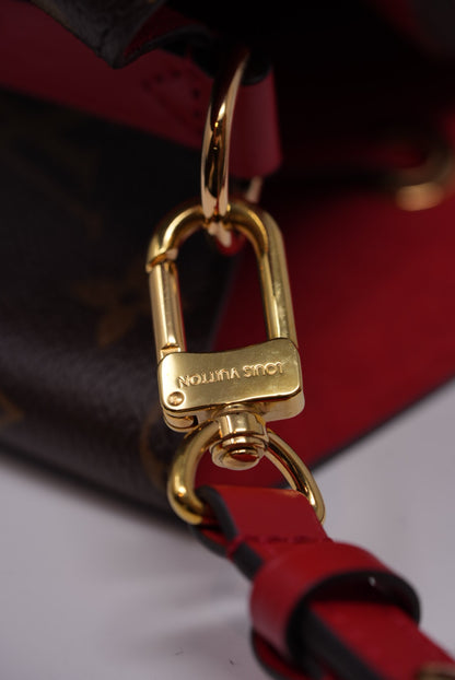 Louis Vuitton Monogram Canvas NeoNoe Hobo Bag