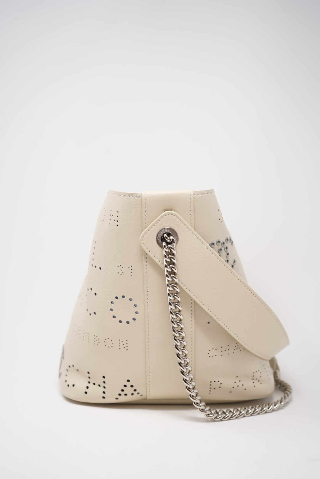 Pre-Owned Chanel Bucket Bag Perforated Calfskin 2019