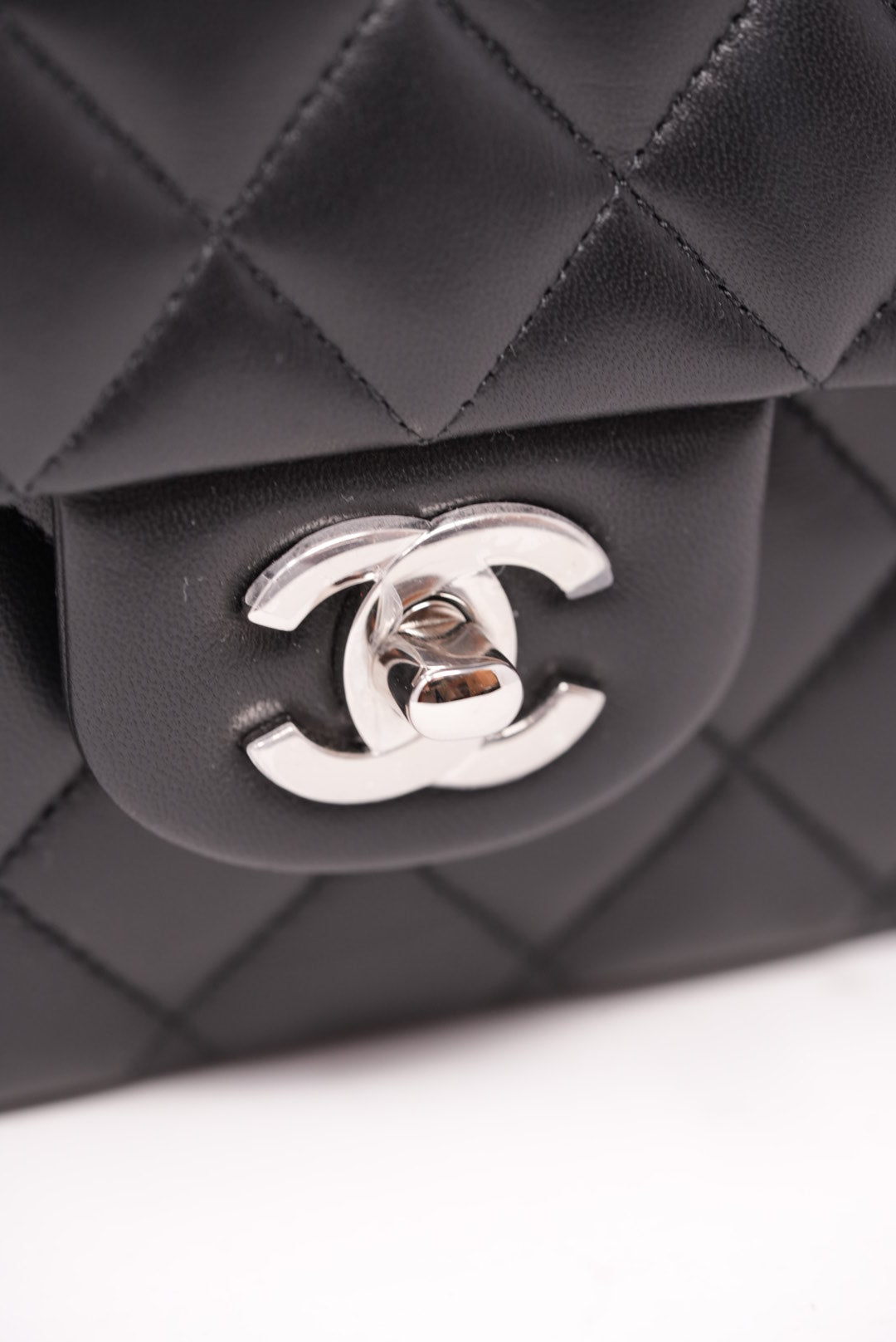 Pre-Owned Chanel Medium Classic Double Flap Black Lambskin（retail $13,975.00)