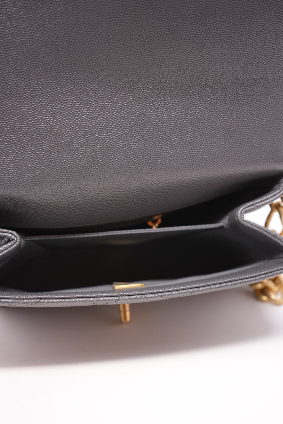 Pre-Owned Chanel Caviar Quilted Small Flap Bag