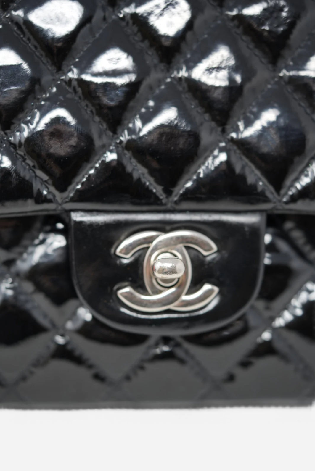Pre-Owned Chanel Black Medium Patent Classic Double Flap Bag