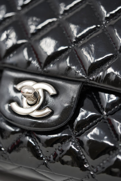 Pre-Owned Chanel Patent Double Flap Medium