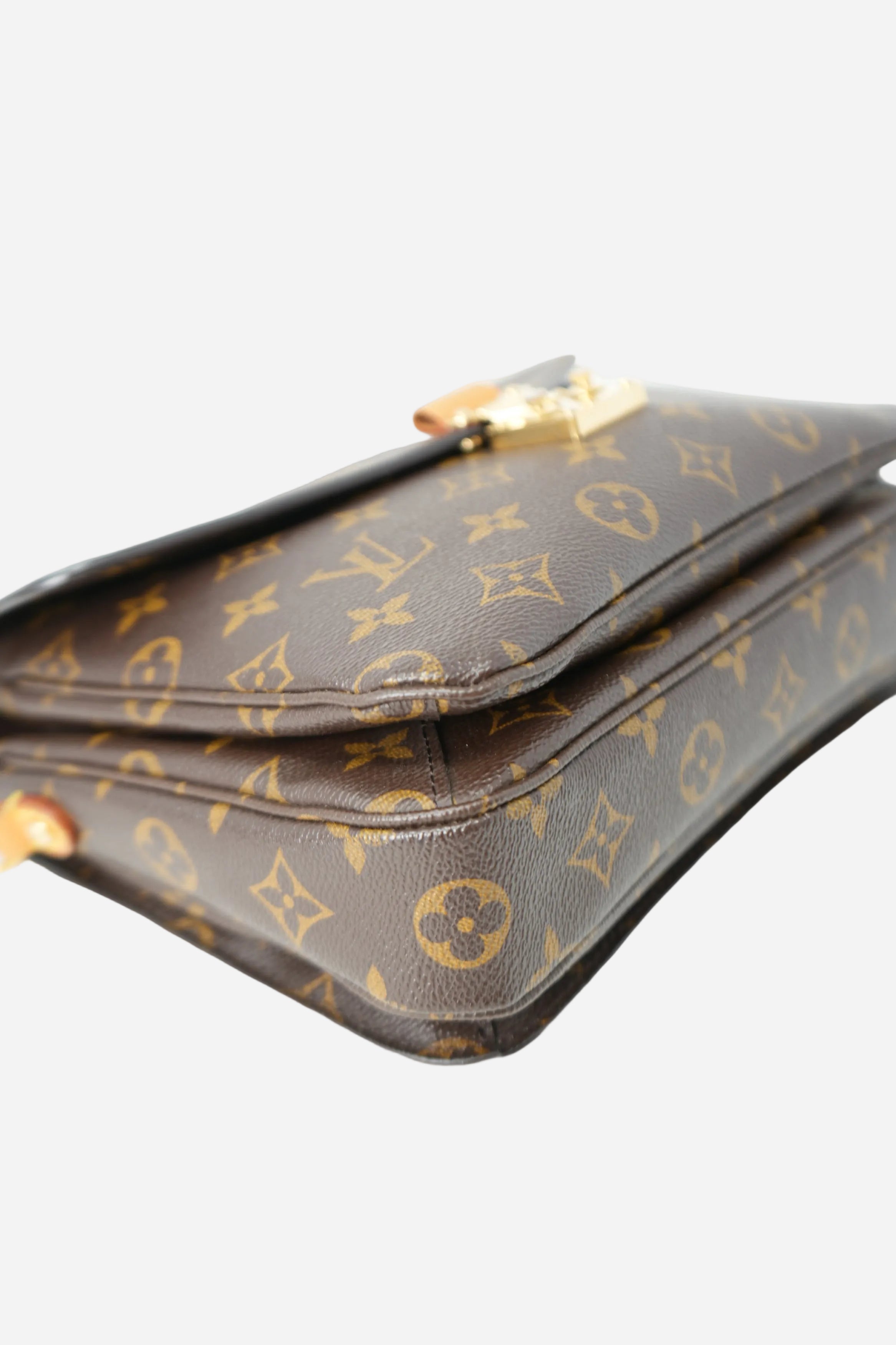 Louis Vuitton 2015 Brown Monogram Canvas Pochette Métis Top Handle Crossbody Bag