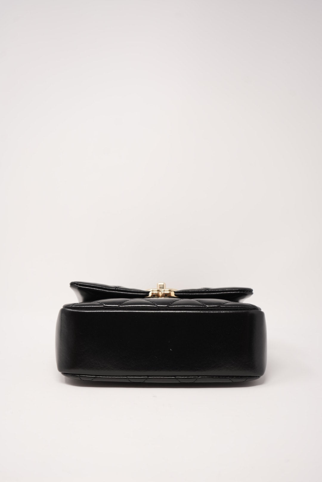 Pre-Owned Chanel 24C Mini Flap Top Handle Black