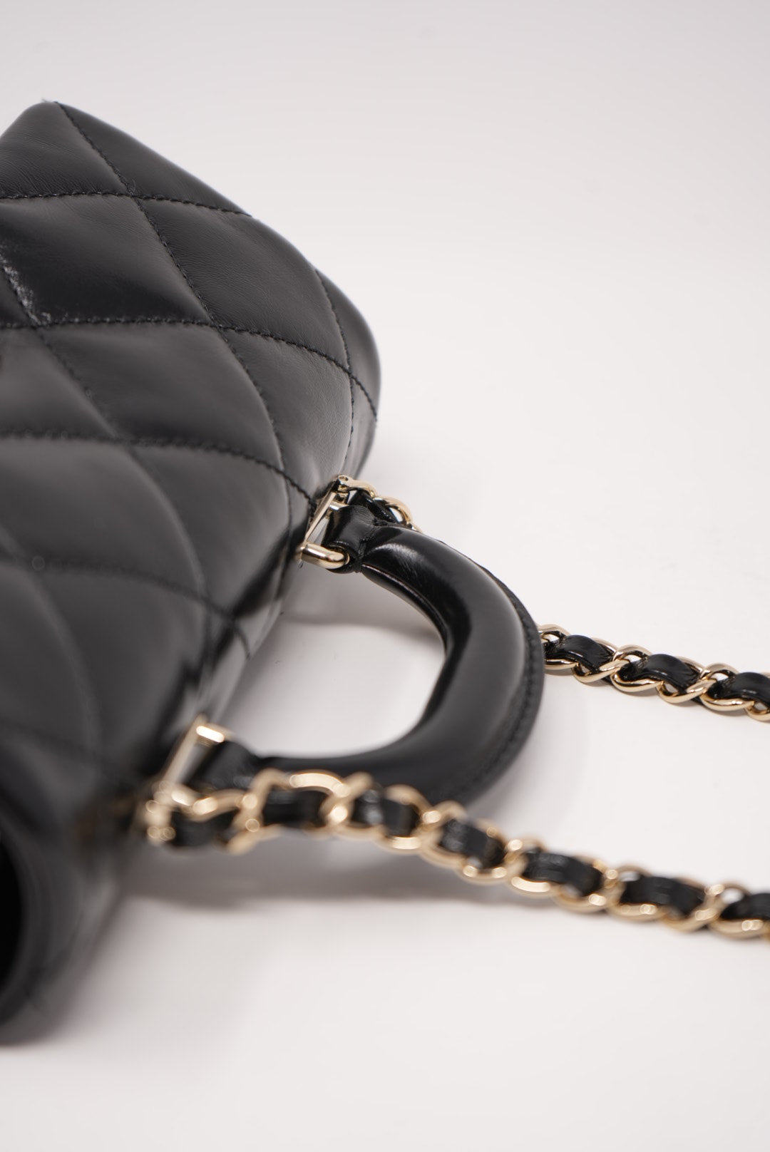 Pre-Owned Chanel 24C Mini Flap Top Handle Black
