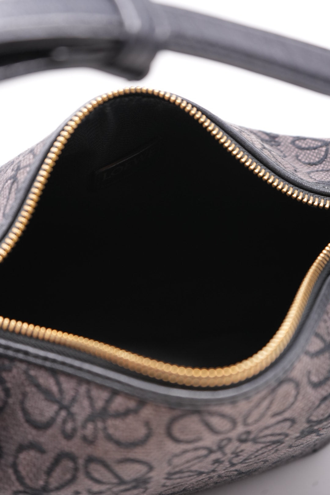 Loewe Small Cubi bag Canvas