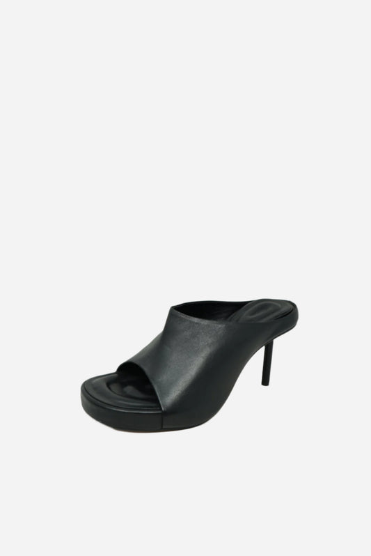 Jacquemus Black Leather Les Mules Nuvola