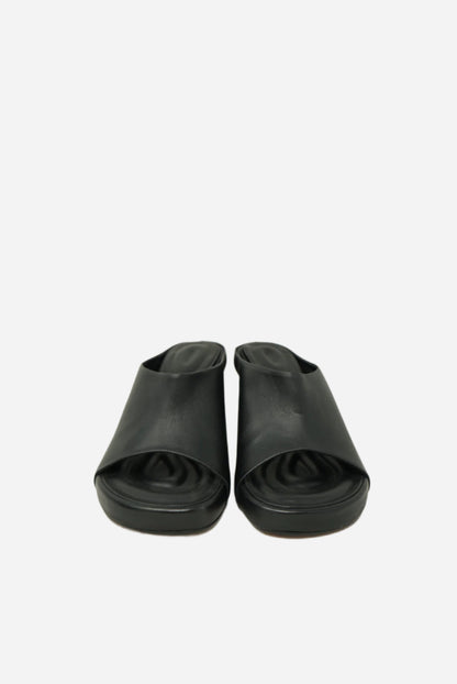 Jacquemus Black Leather Les Mules Nuvola