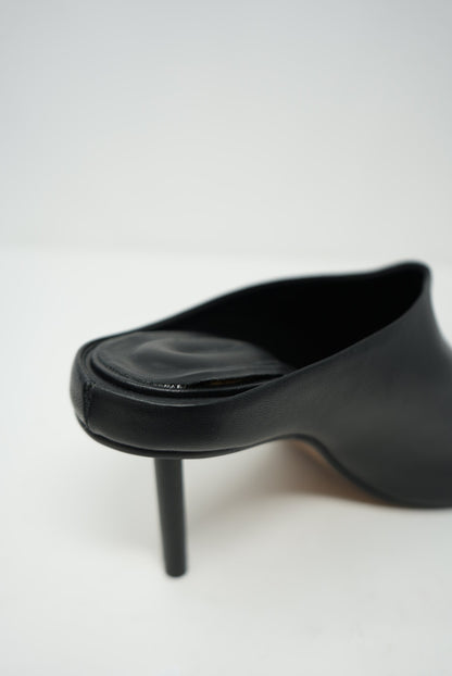 Jacquemus Black Leather Les Mules Nuvola