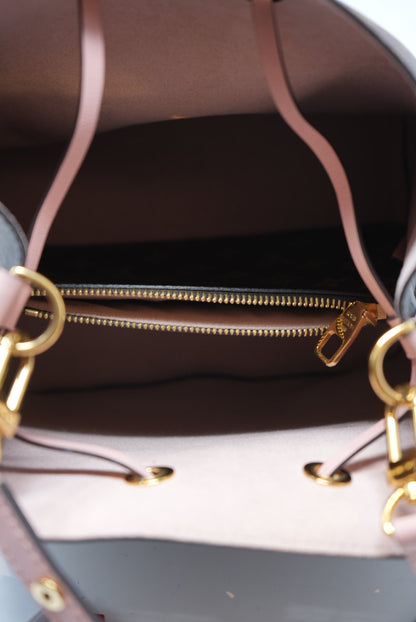 Louis Vuitton NeoNoe Handbag 2017