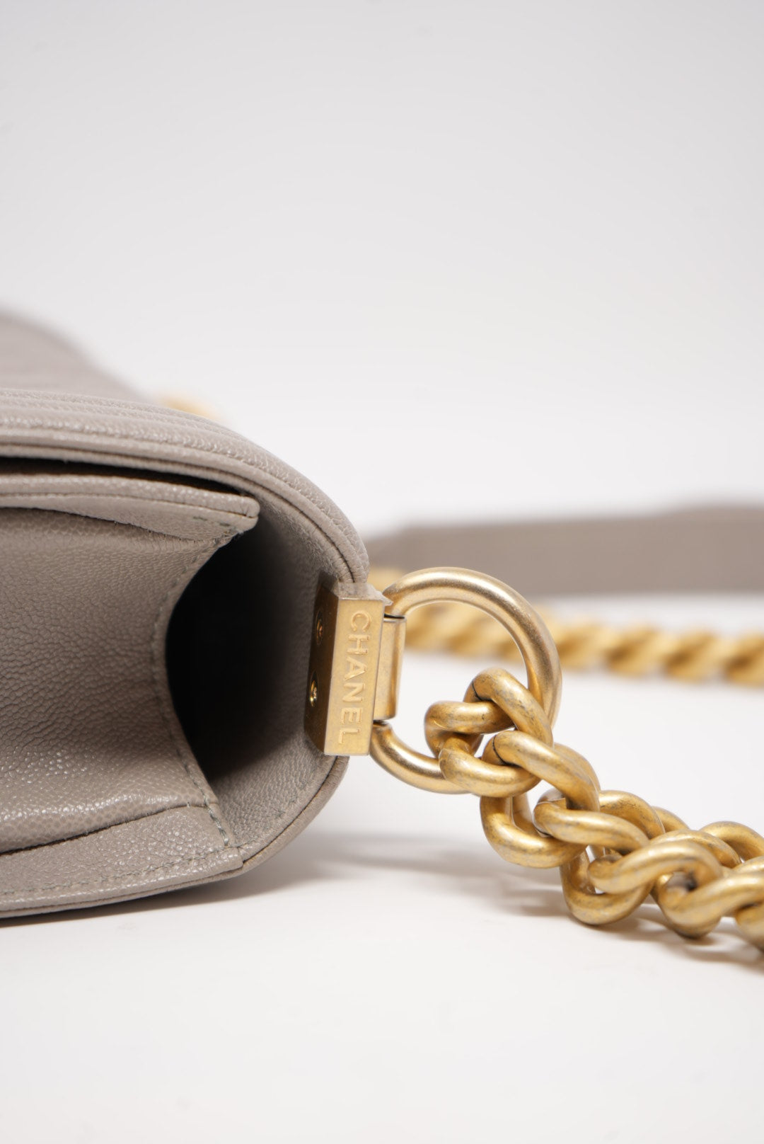 Pre-Owned Chanel Boy Classic Flap Bag Caviar Small