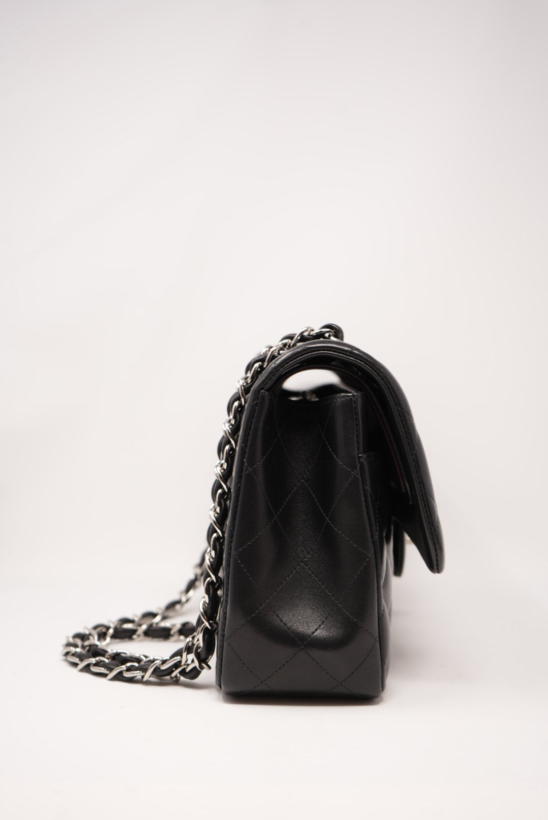 Pre-Owned CHANEL Lambskin Jumbo Double Flap Handbag（Retail $15,050.00)