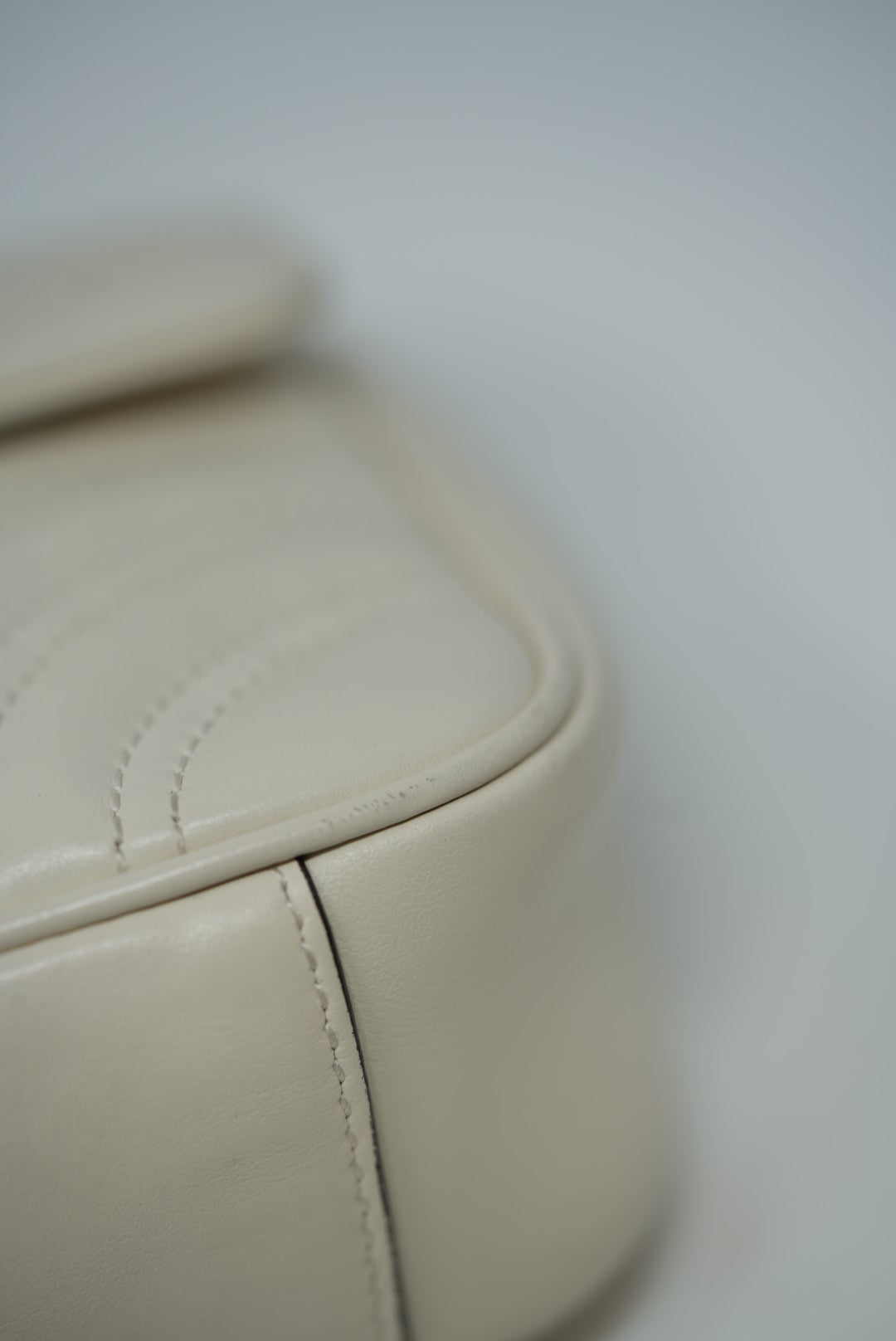Gucci White Small Marmont Shoulder Bag