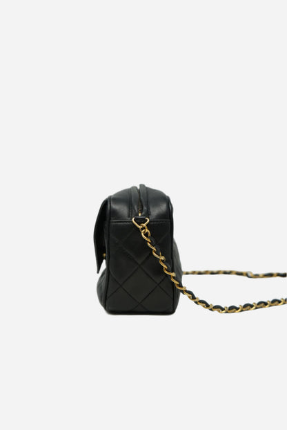 Pre-Owned Chanel Black Lambskin Camera Bag