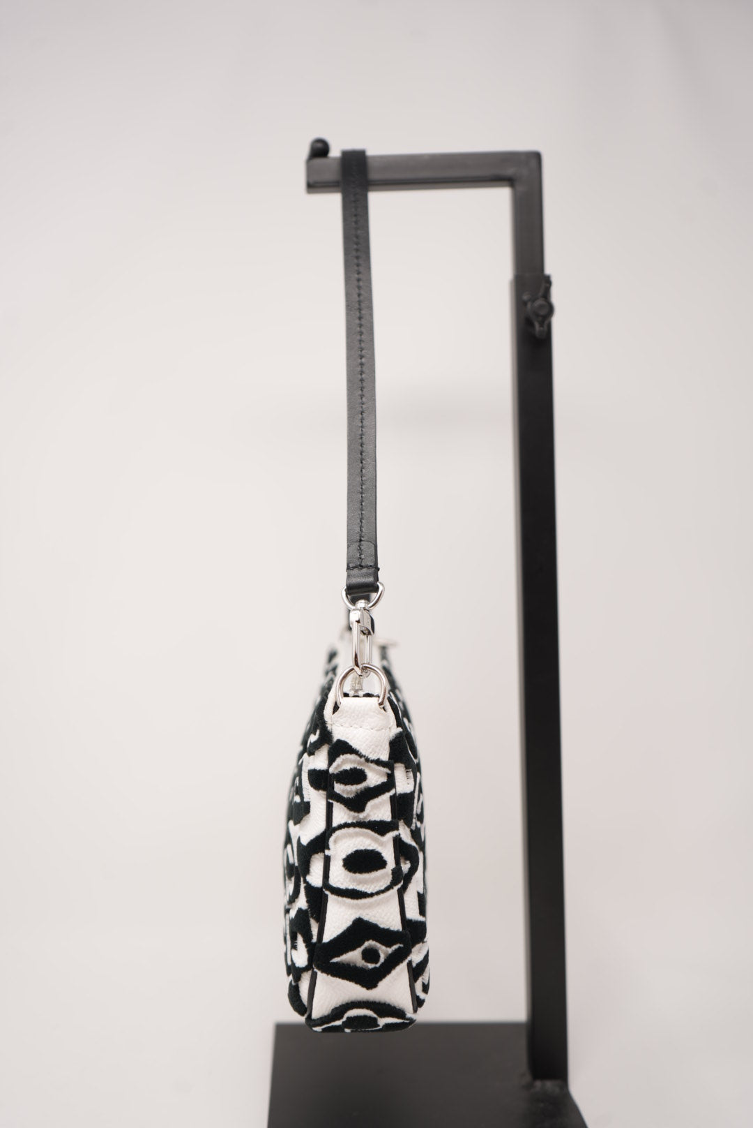 Louis Vuitton X Urs Fischer 2020 White/black Pochette Accessoires