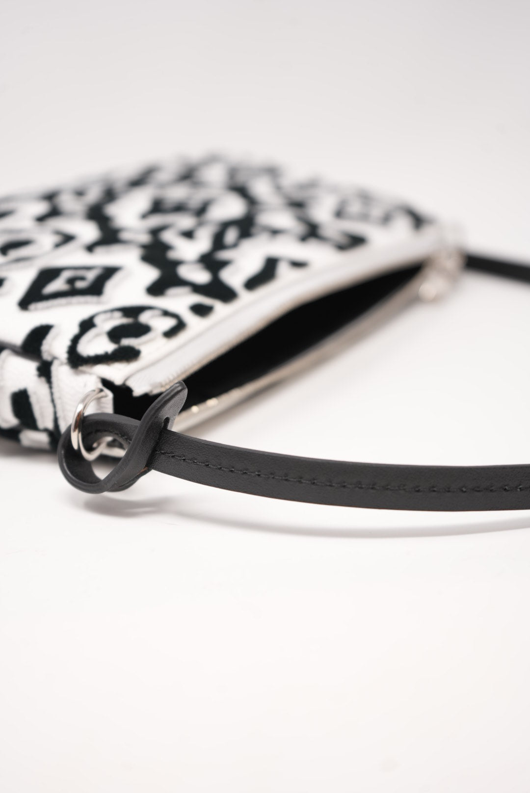 Louis Vuitton X Urs Fischer 2020 White/black Pochette Accessoires