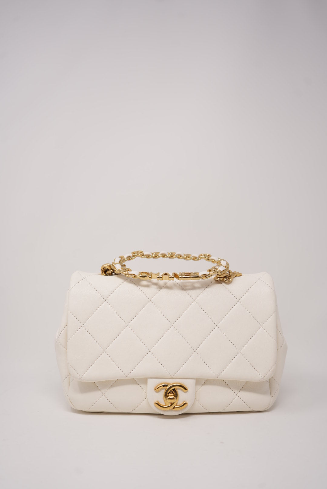 Pre-Owned Chanel SMALL FLAP BAG WITH TOP HANDLE White