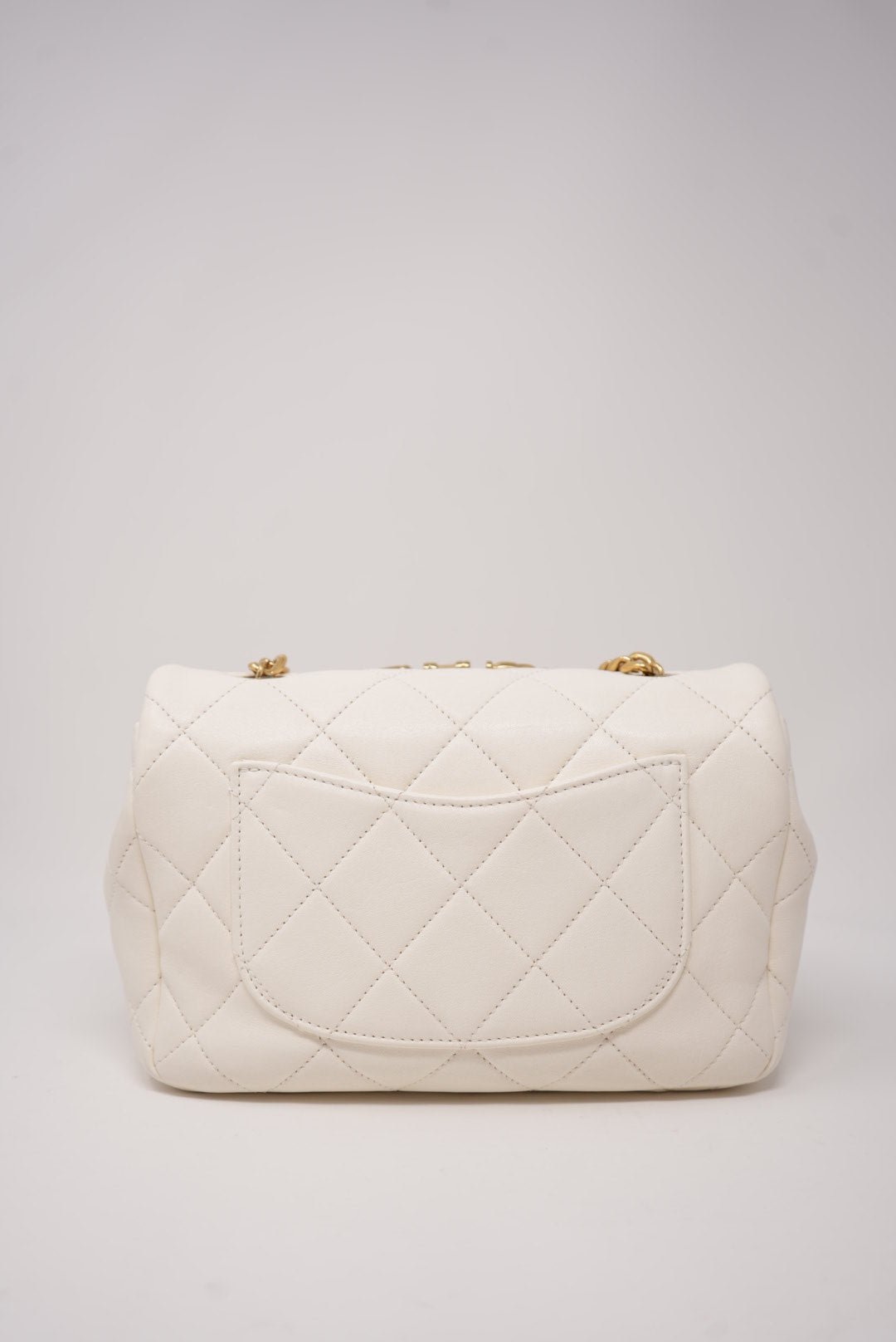 Pre-Owned Chanel SMALL FLAP BAG WITH TOP HANDLE White