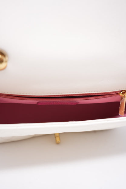 Pre-Owned Chanel SMALL FLAP BAG WITH TOP HANDLE White
