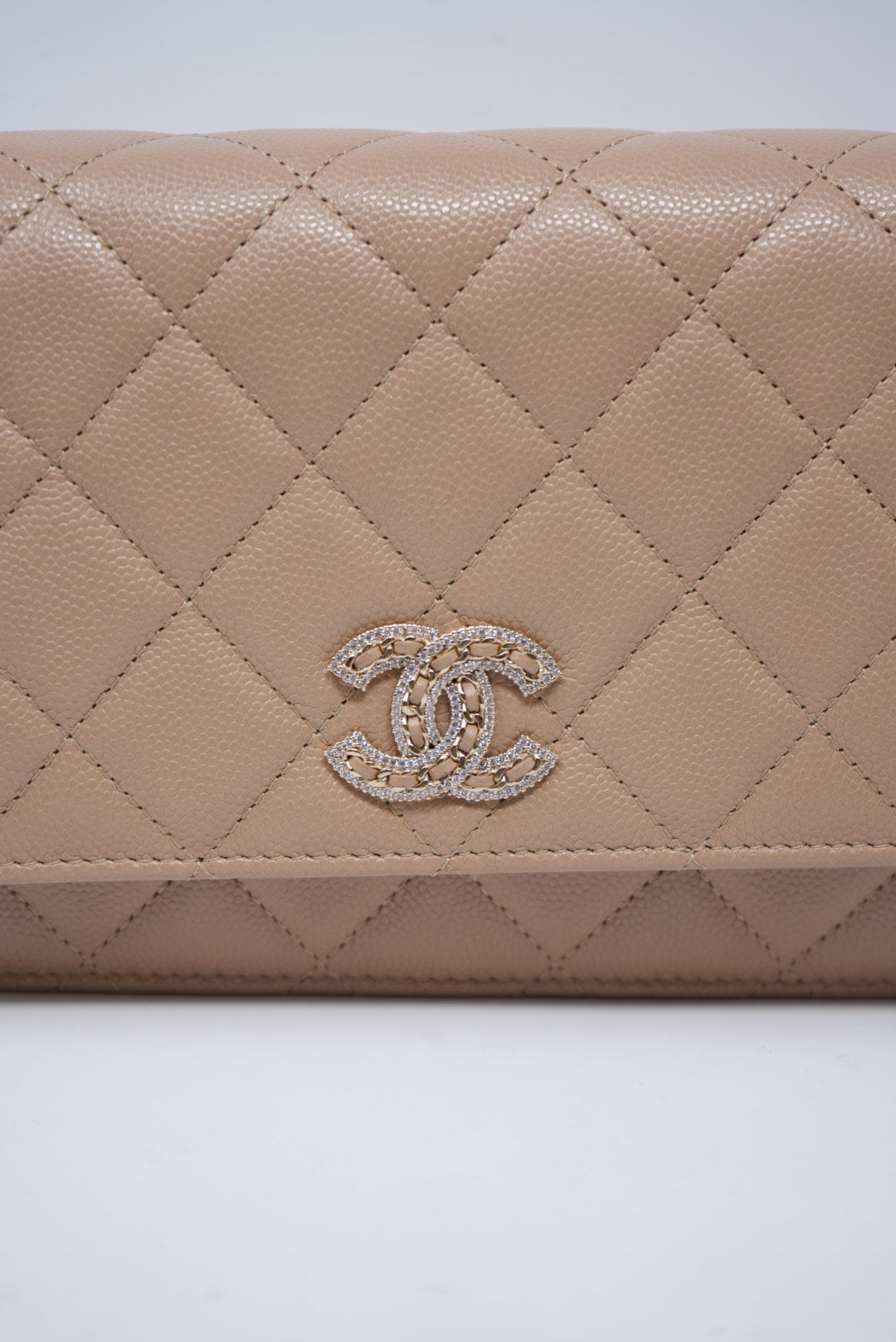 Pre-Owned Chanel Caviar Wallet On Chain Beige
