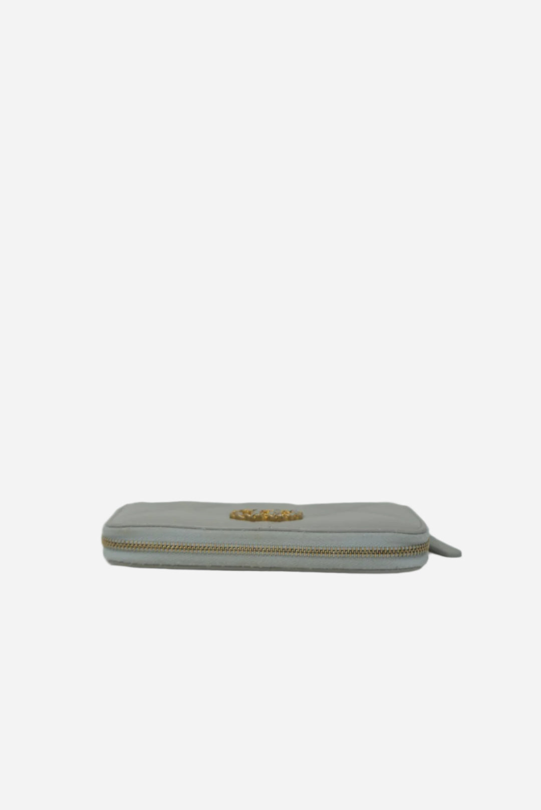 Pre-Owned Chanel 19 Lambskin Zipped Medium Wallet 2021
