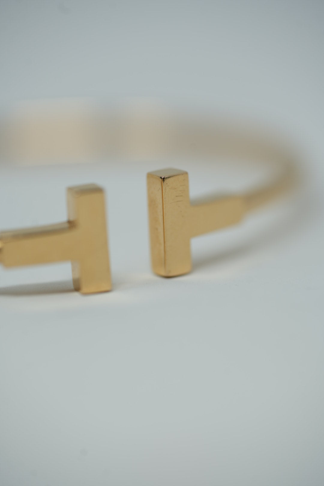 Tiffany 18k Gold T Wire Bracelet