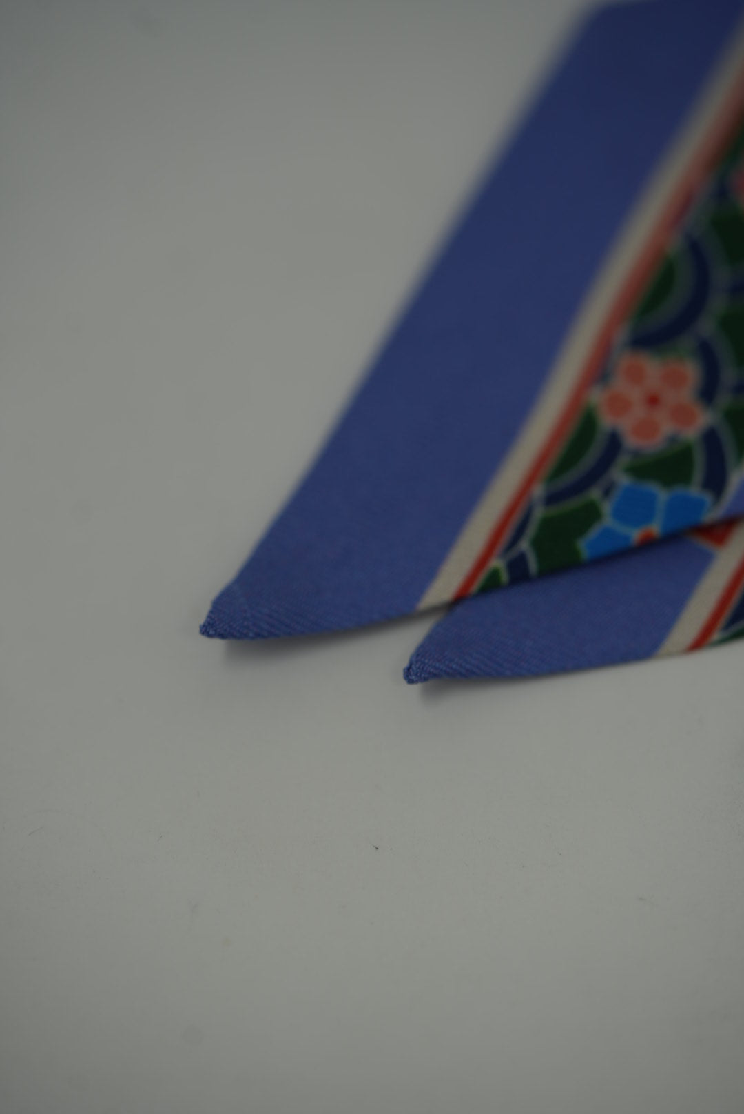 Hermes Multicolor 100% Silk Twilly