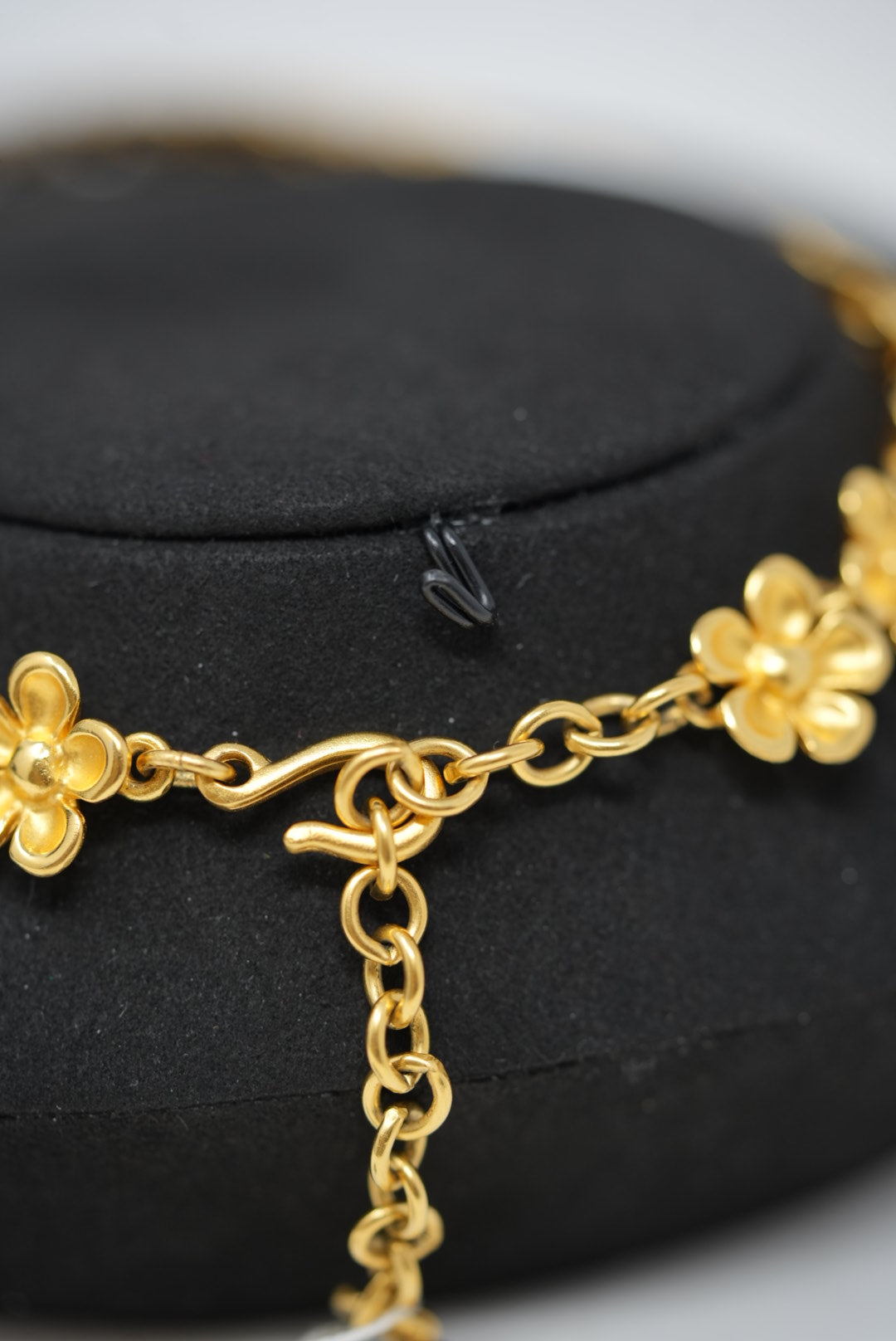 Givenchy Vintage Faux Pearl Choker