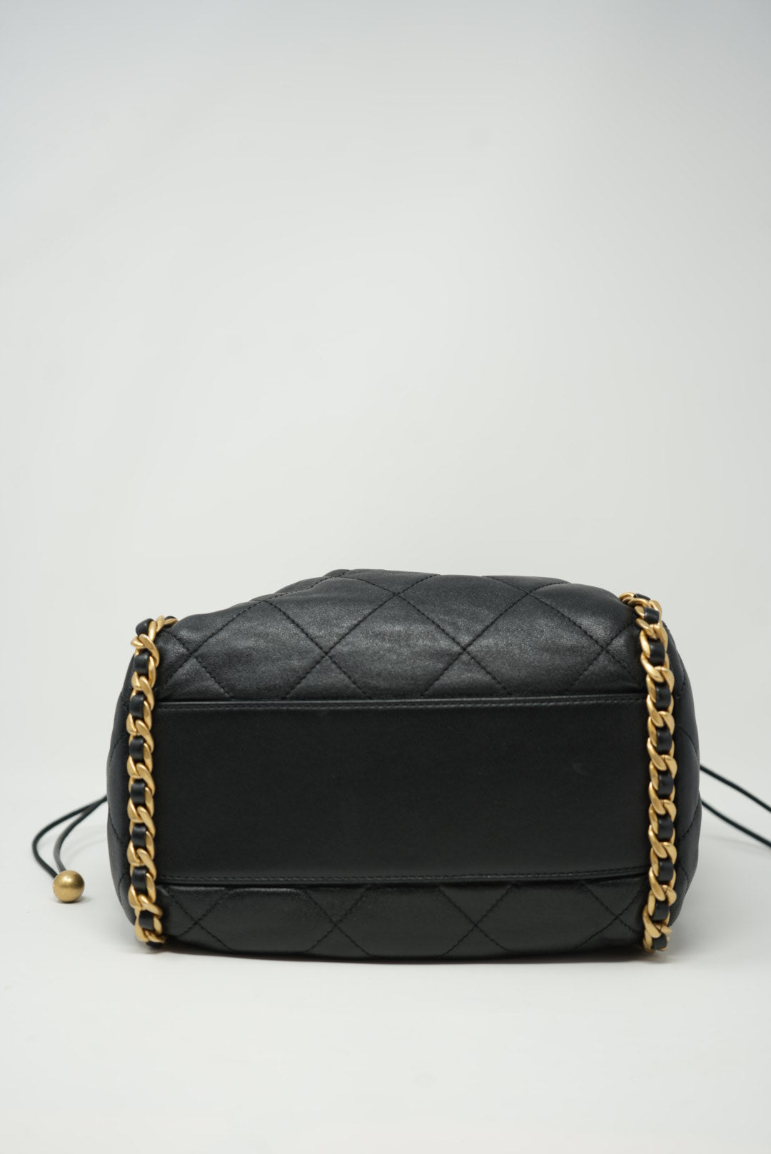 Pre-Owned Chanel 2022-2023 Calfskin Quilted Shoulder Bag