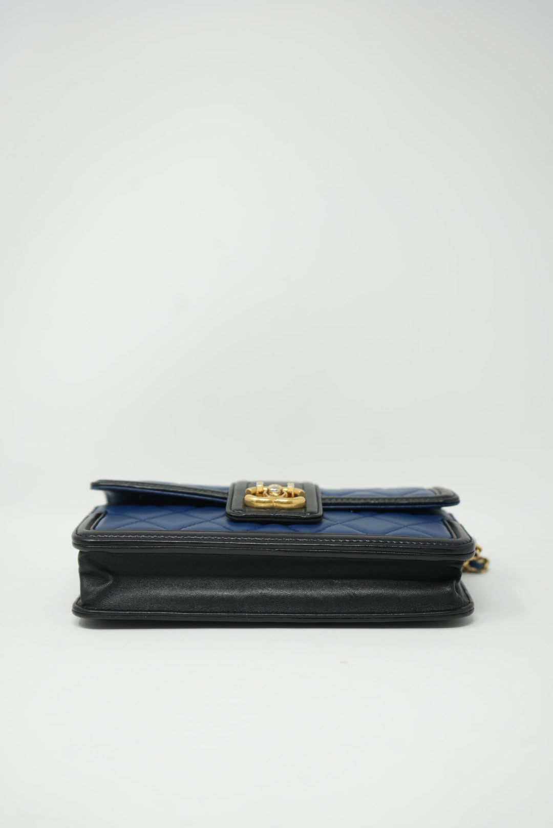 Pre-Owned Chanel Calfskin Wallet On Chain 2016
