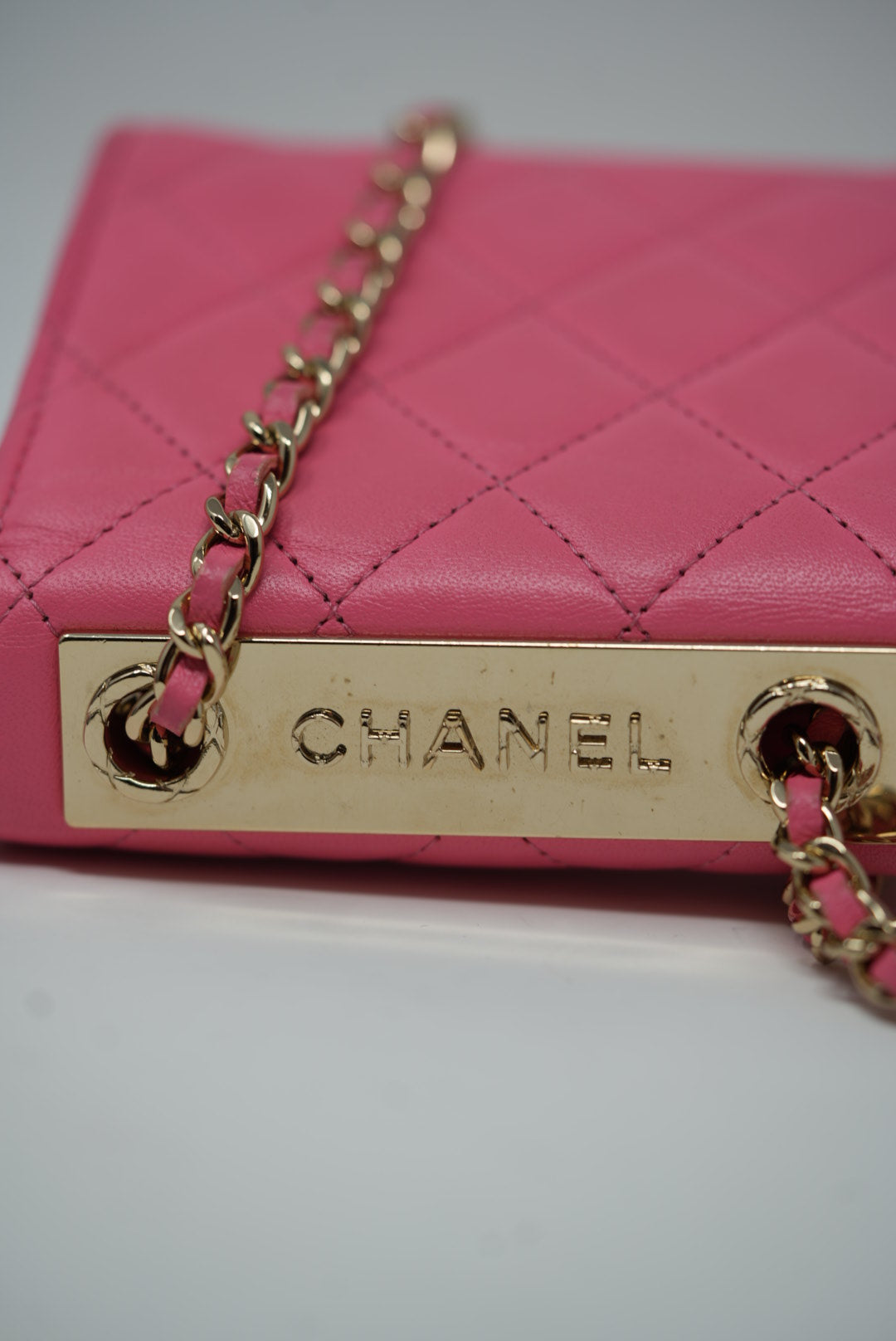 Pre-Owned Chanel Trendy CC Mini Wallet On Chain 2022