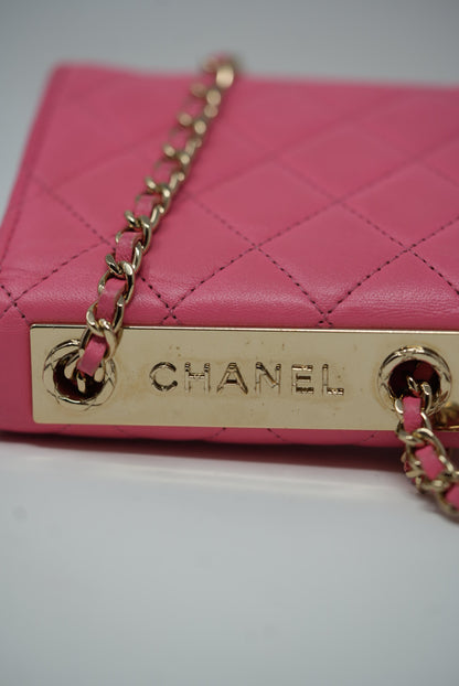Pre-Owned Chanel Trendy CC Mini Wallet On Chain 2022