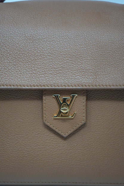 Louis Vuitton Lockme Tote 2016
