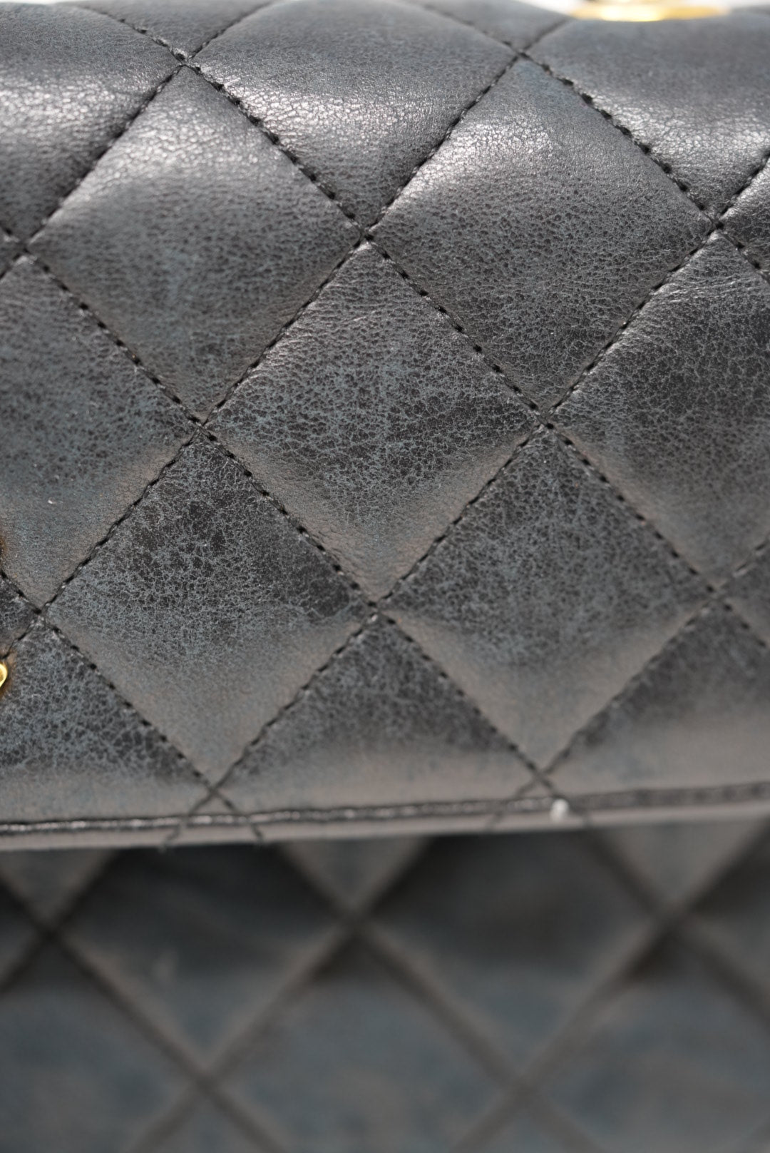 Pre-Owned Chanel Mini Flap Bag Lambskin 1989-1991