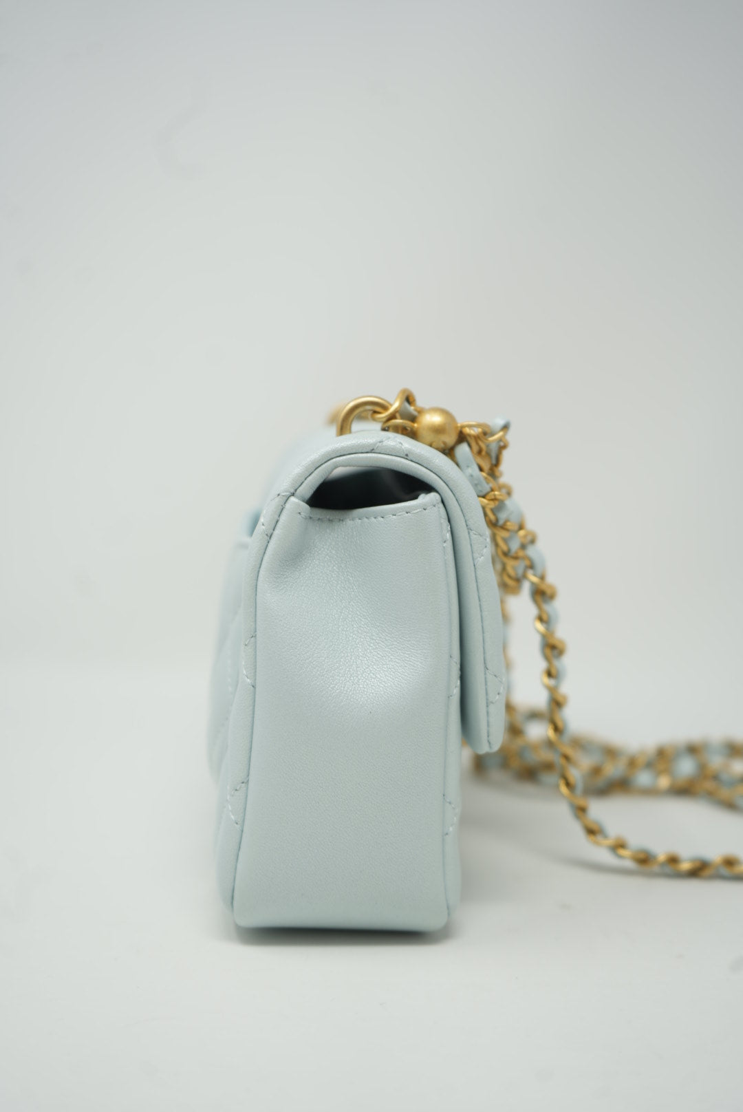 Pre-Owned Chanel 24P Mini Square Flap Bag Chain Pearl
