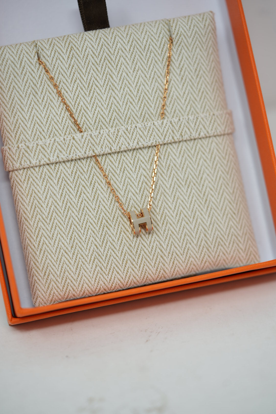 Hermes Mini Pop H pendant Marron Glacé
