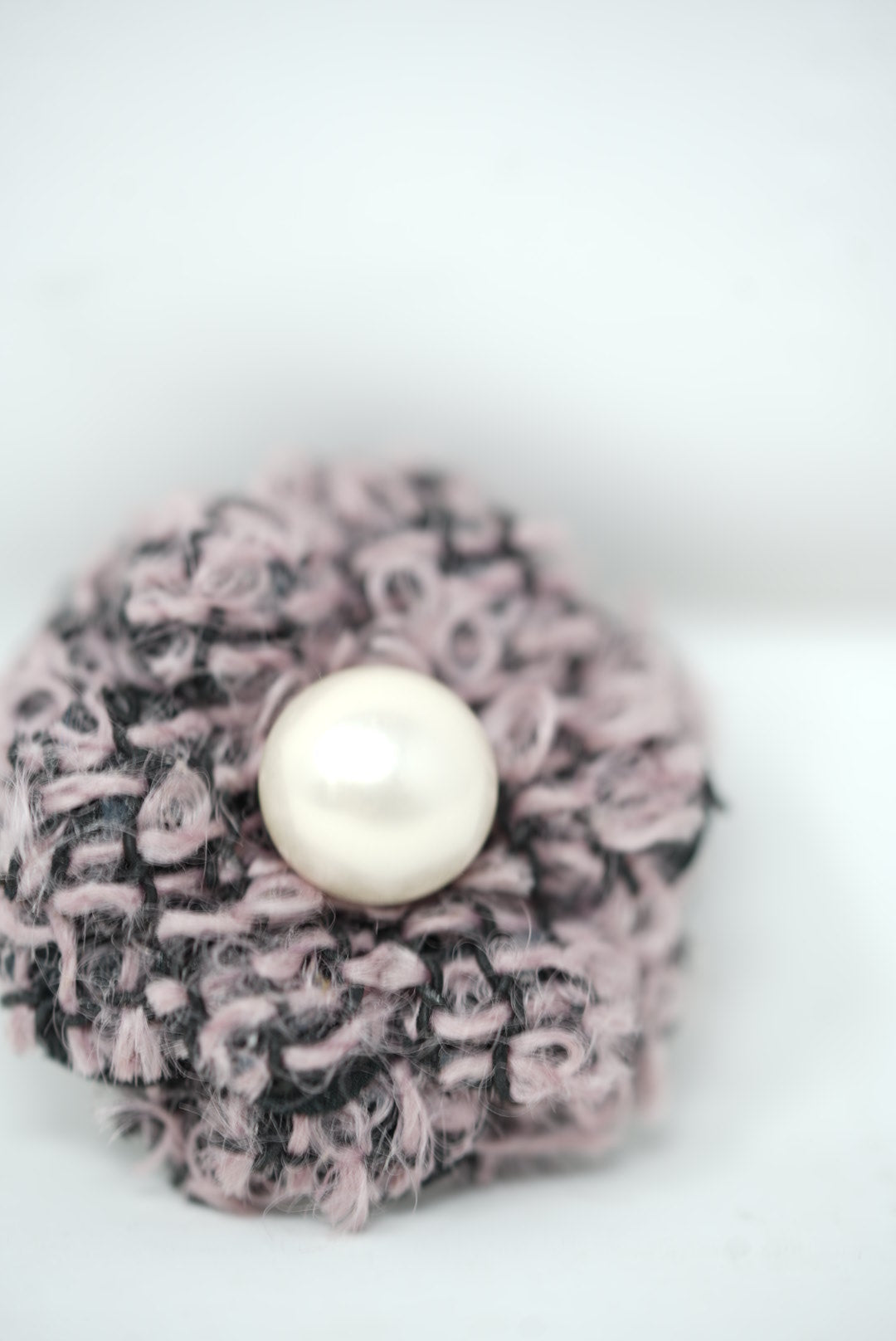 Pre-Owned Chanel Mini Flower Brooch 2014