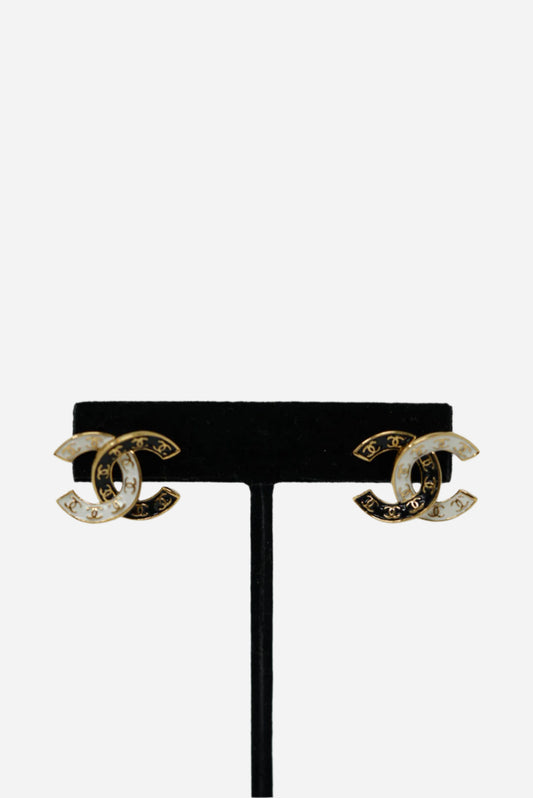 Pre-Owned Chanel 24P CC Enamel Earrings 2024