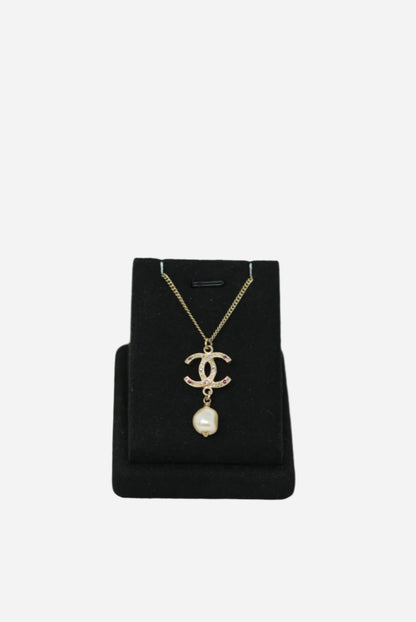 Pre-Owned Chanel Mental Resin Star CC Necklace Silver Gold