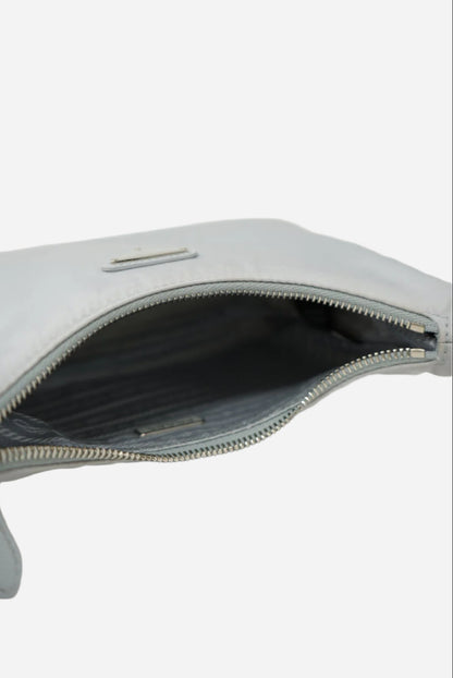 Prada Re-Edition 2005 Re-Nylon bag Missing chain&pouch