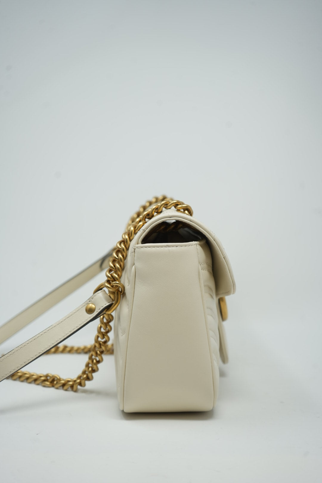 Gucci GG white marmont Medium Shoulder Bag