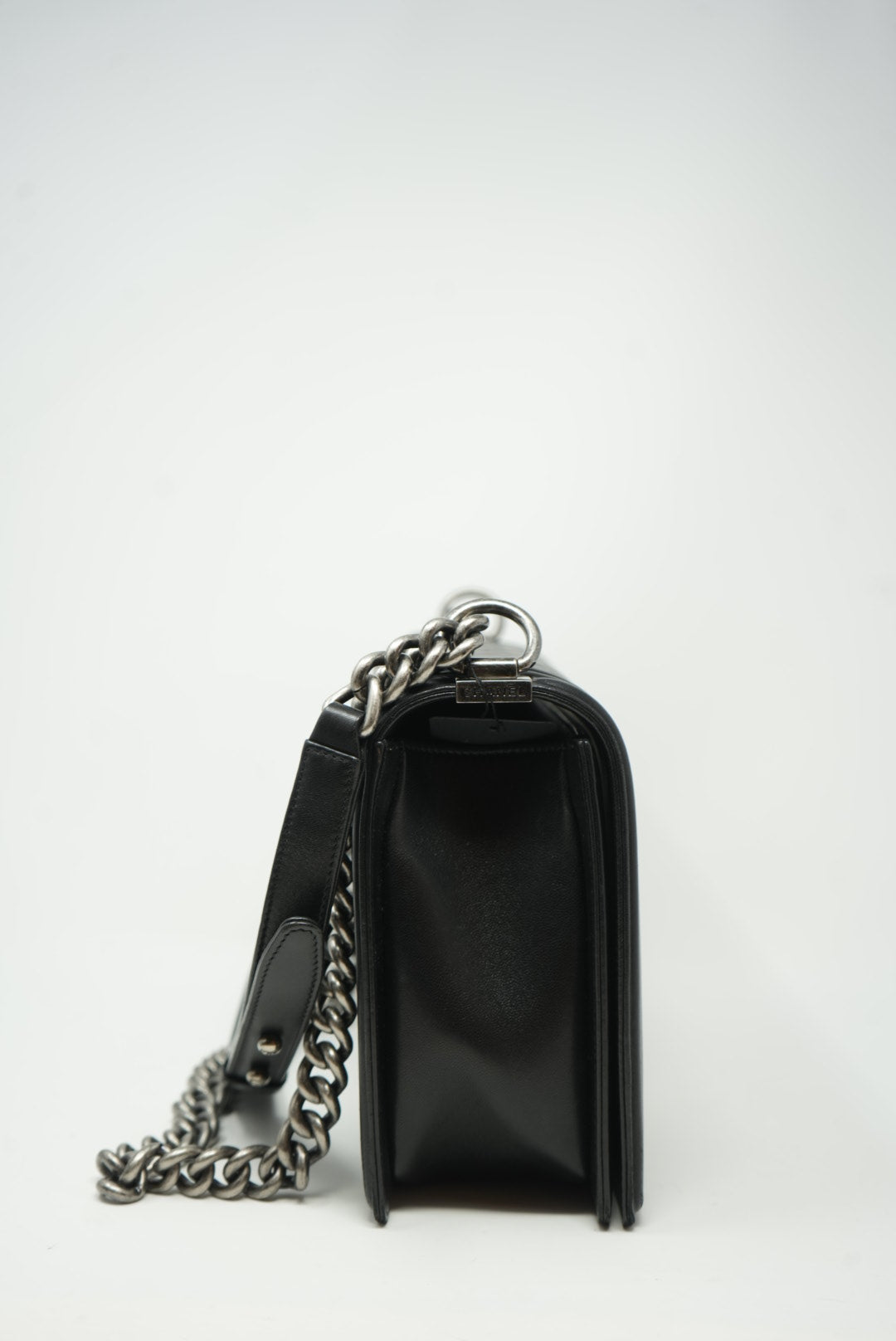 Pre-Owned Chanel LARGE BOY HANDBAG Black 2014