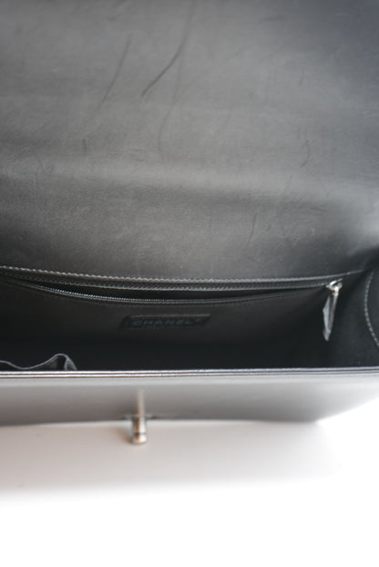 Pre-Owned Chanel LARGE BOY HANDBAG Black 2014
