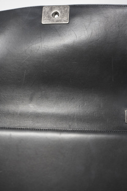 Pre-Owned Chanel LARGE BOY HANDBAG Black 2014