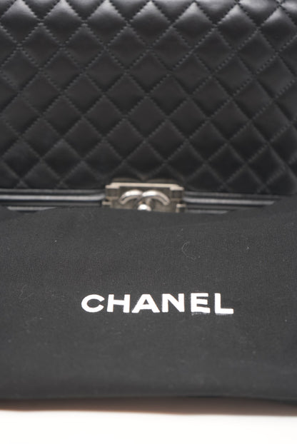 Pre-Owned Chanel LARGE BOY HANDBAG Black 2014