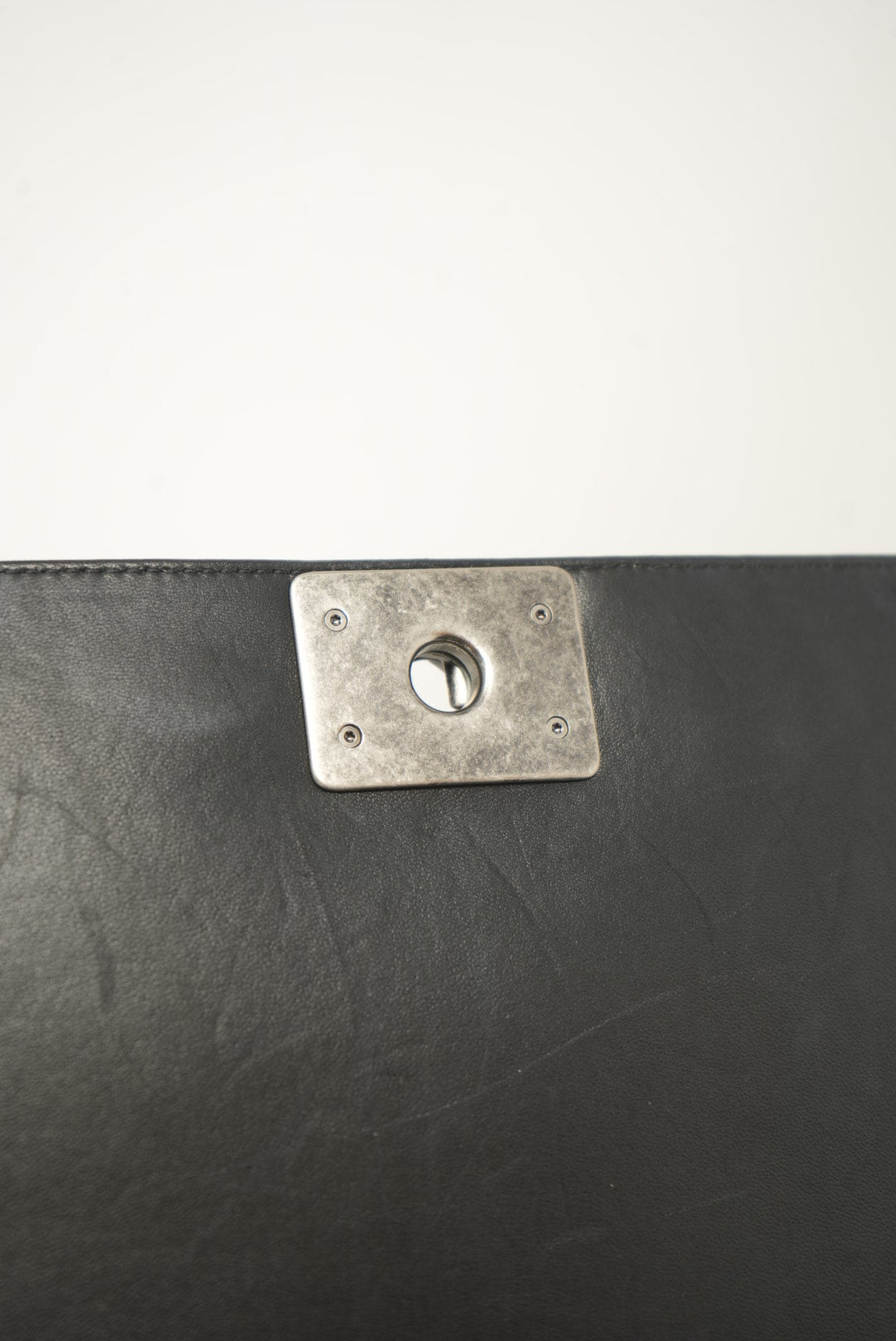 Pre-Owned Chanel LARGE BOY HANDBAG Black 2014