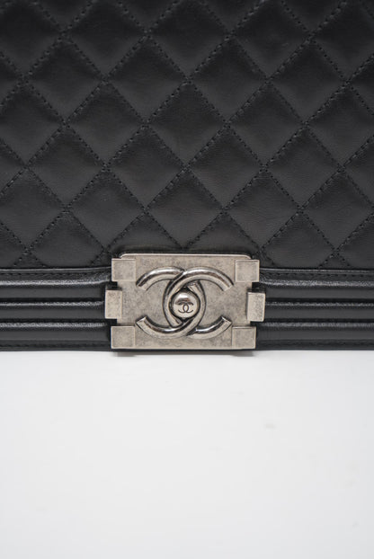 Pre-Owned Chanel LARGE BOY HANDBAG Black 2014