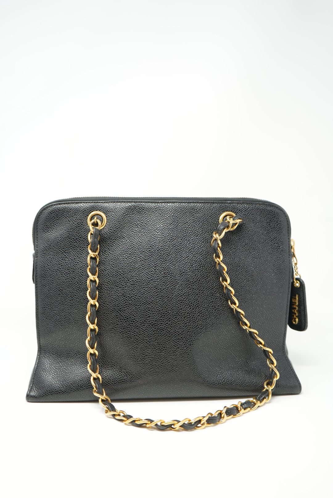 Pre-Owned Chanel Black Caviar Shoulder Bag zipper replaced