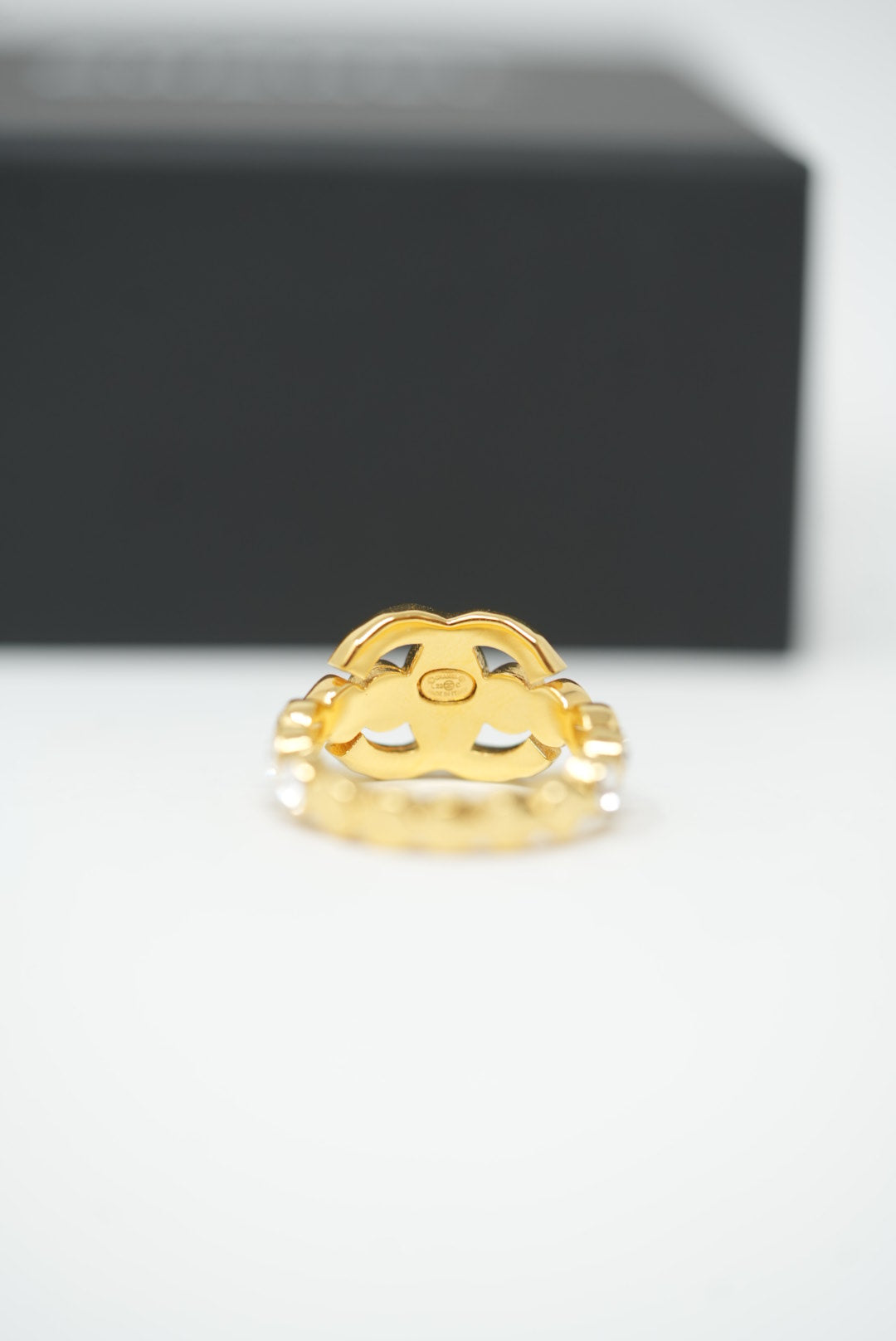 Pre-Owned Chanel Coco Mark Cruise Ring W/box