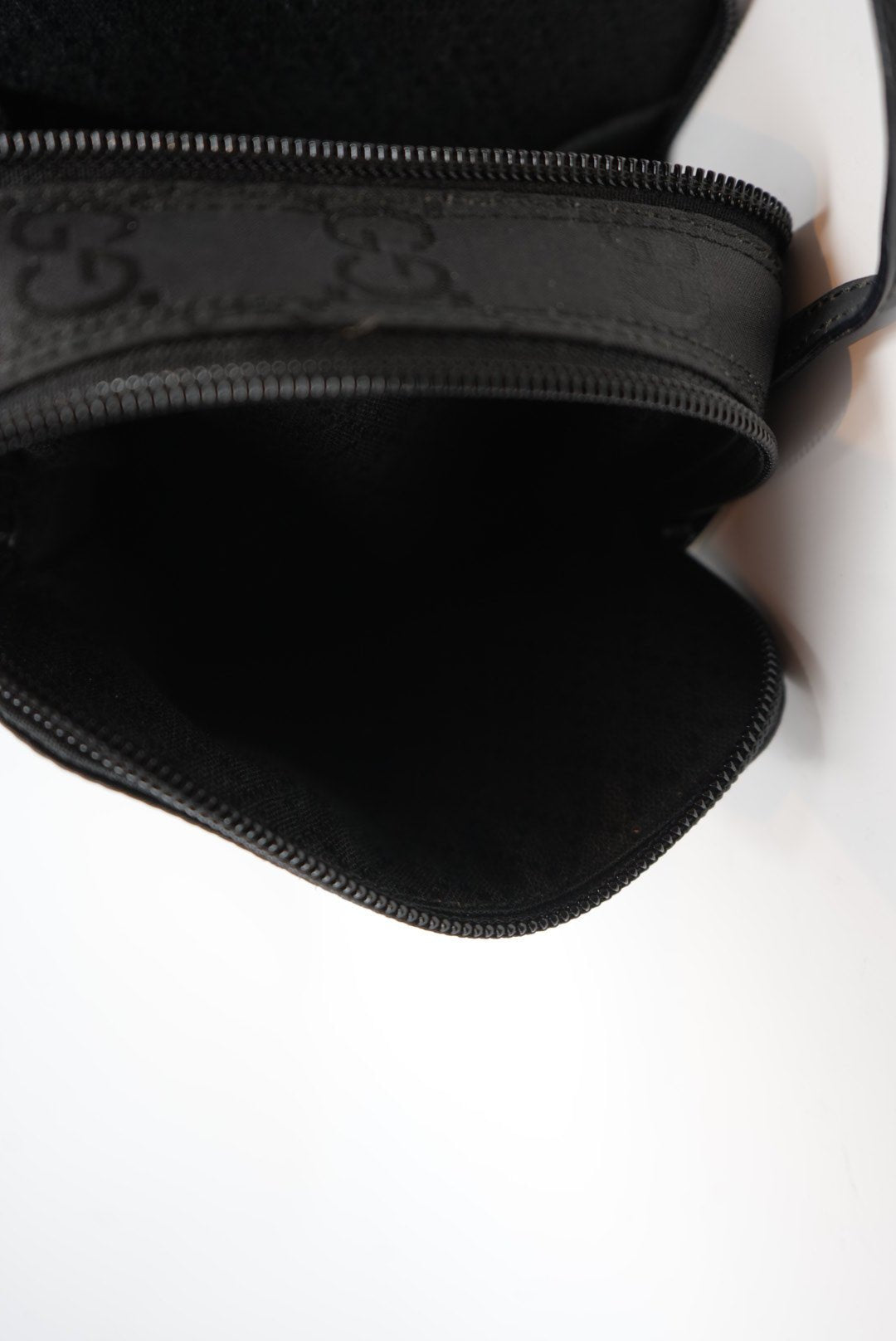 Gucci GG Canvas Shoulder Bag Black